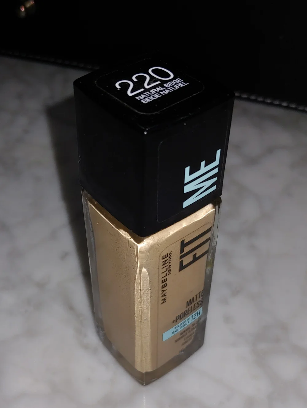 NWT Maybelline Fit Me Matte + Poreless Foundation - Natural Beige Shade 220